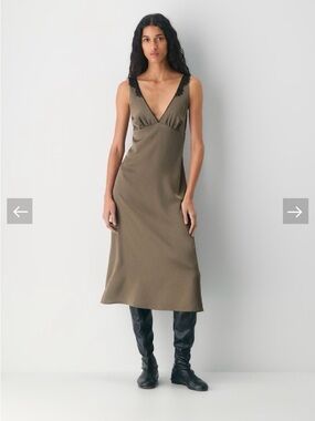 Aritzia Wilfred Pavilion Satin Dress